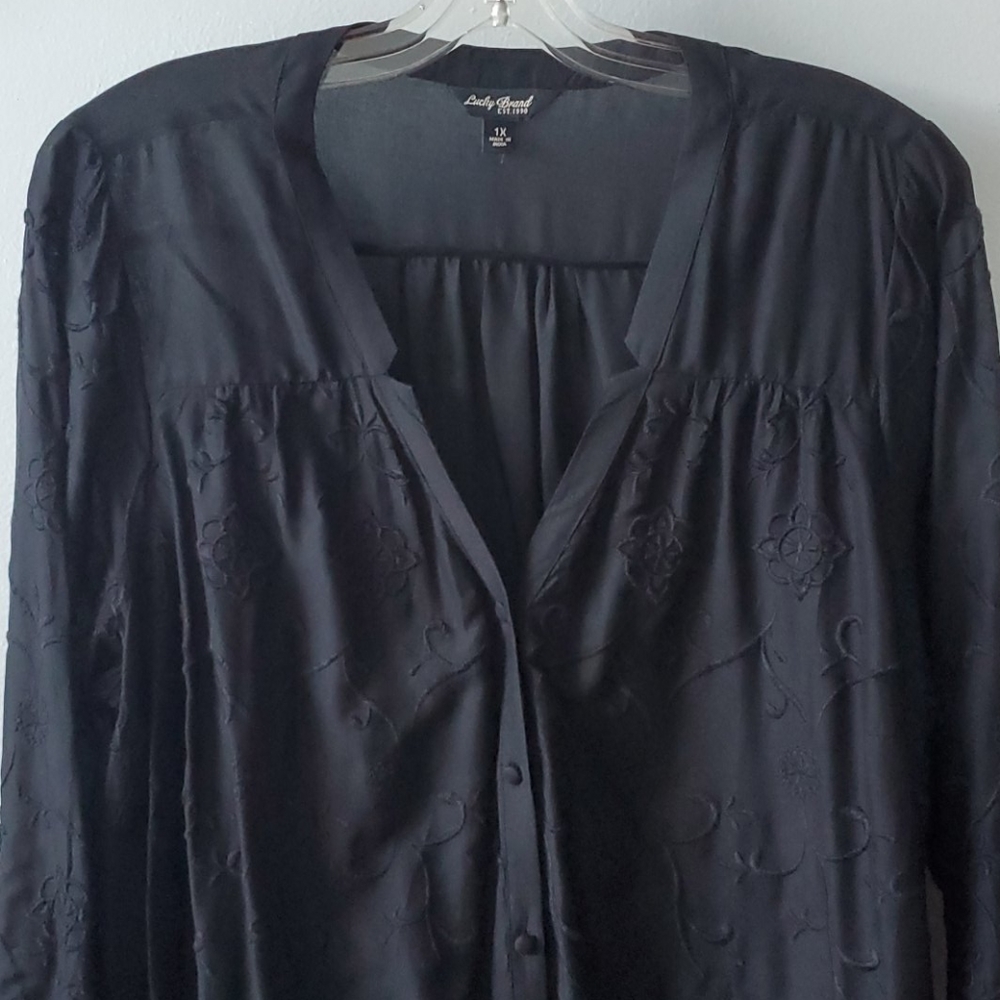 Lucky Brand light weight top